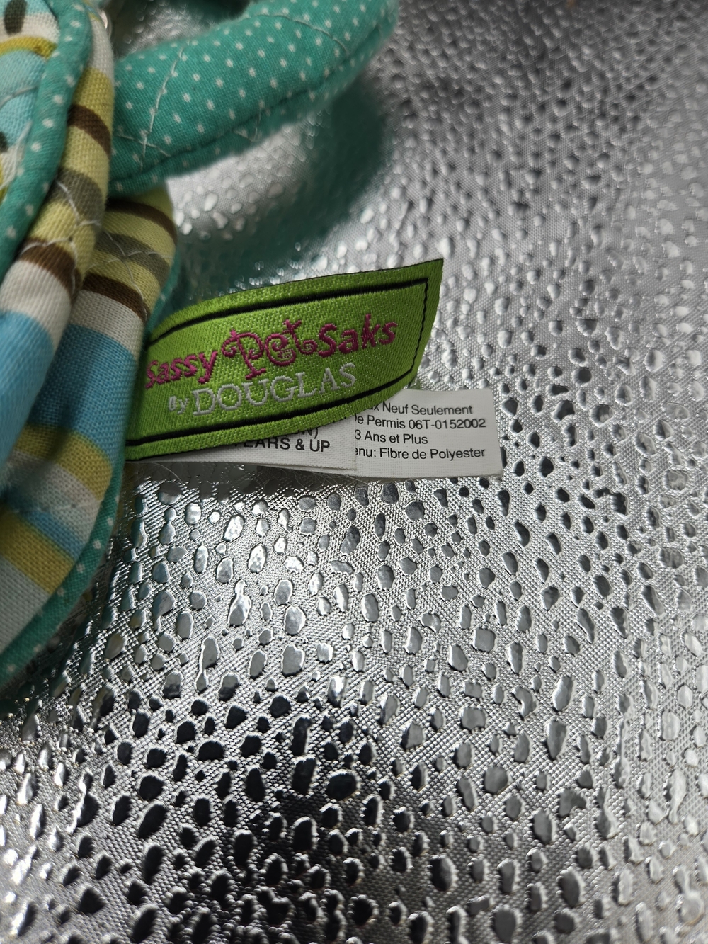 Sassy Pet Saks Whimsical Quilted Cat Crossbody Bag in Lime & Teal - Picture 3 of 8